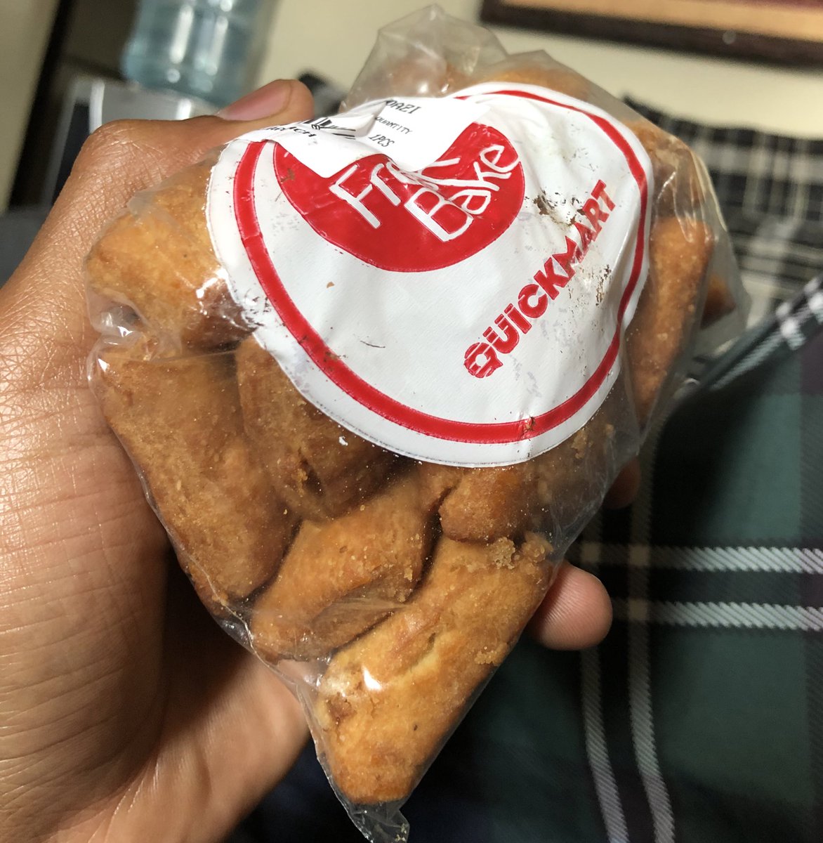 Milken_Honey's tweet photo. You don't know the greatness that is in these Fresh baked sweet mandazis from @QuickmartKenya #milkenhoney #foodapp #foodsharingapp #gainwithmchina https://t.co/WvioBzgMiC