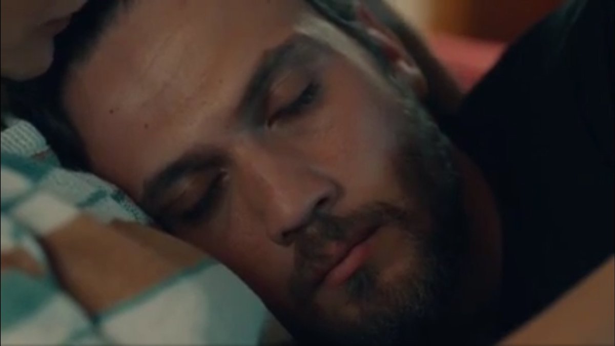 Yamac after being expelled by his own family,found refuge in efsun arms,he considered her his new home,she made him feel better,he didnt want her to leave him for a second,since she made him find peace and she surrounded him with love #cukur  #EfYam ++