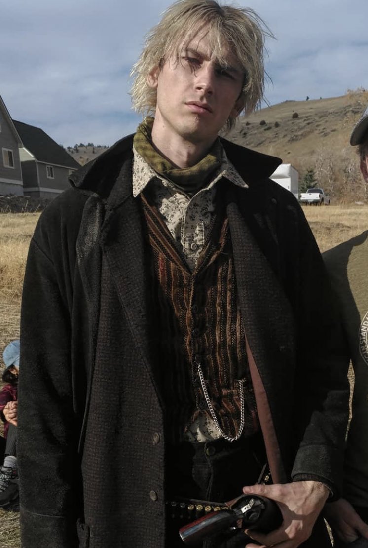 machine gun kelly as cowboy kells // a thread