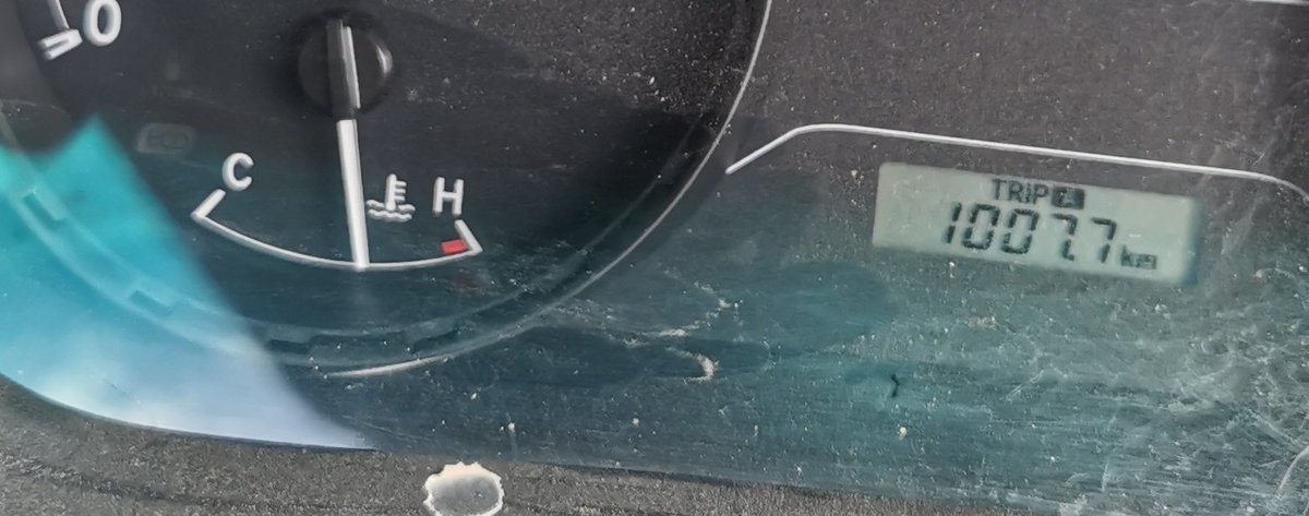 1,007km later, at Garissa town.Chafu kama roho za wamama wa plot ya Twitter.Look at my temperature gauge, it's slightly above normal. This is caused by the clogged radiator fins. This can fuck you up if not checked. &ndash; bei  Garissa Town