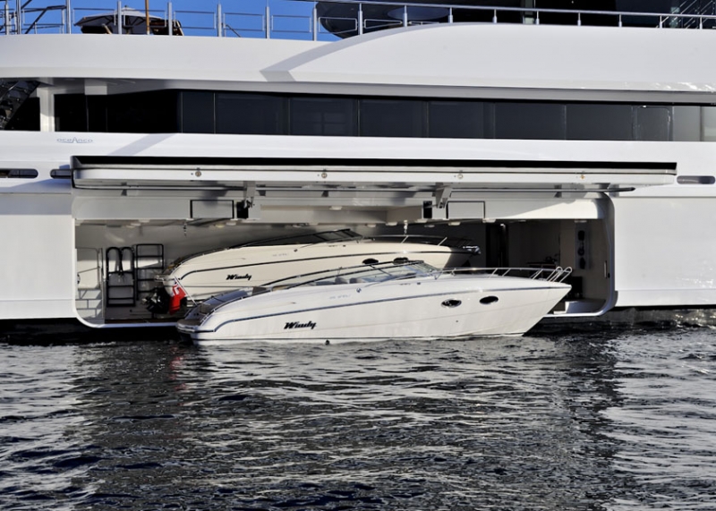 wilson_halligan's tweet photo. Big tenders and tiny tender bays -  recipe for disaster with no training and poor communication.

What yachts have the best thought out tender bays?

MY A? hers is huge. Octopus with her wet dock?

📷 from Portsmouth Maritime Training https://t.co/wAb1wxWhT9