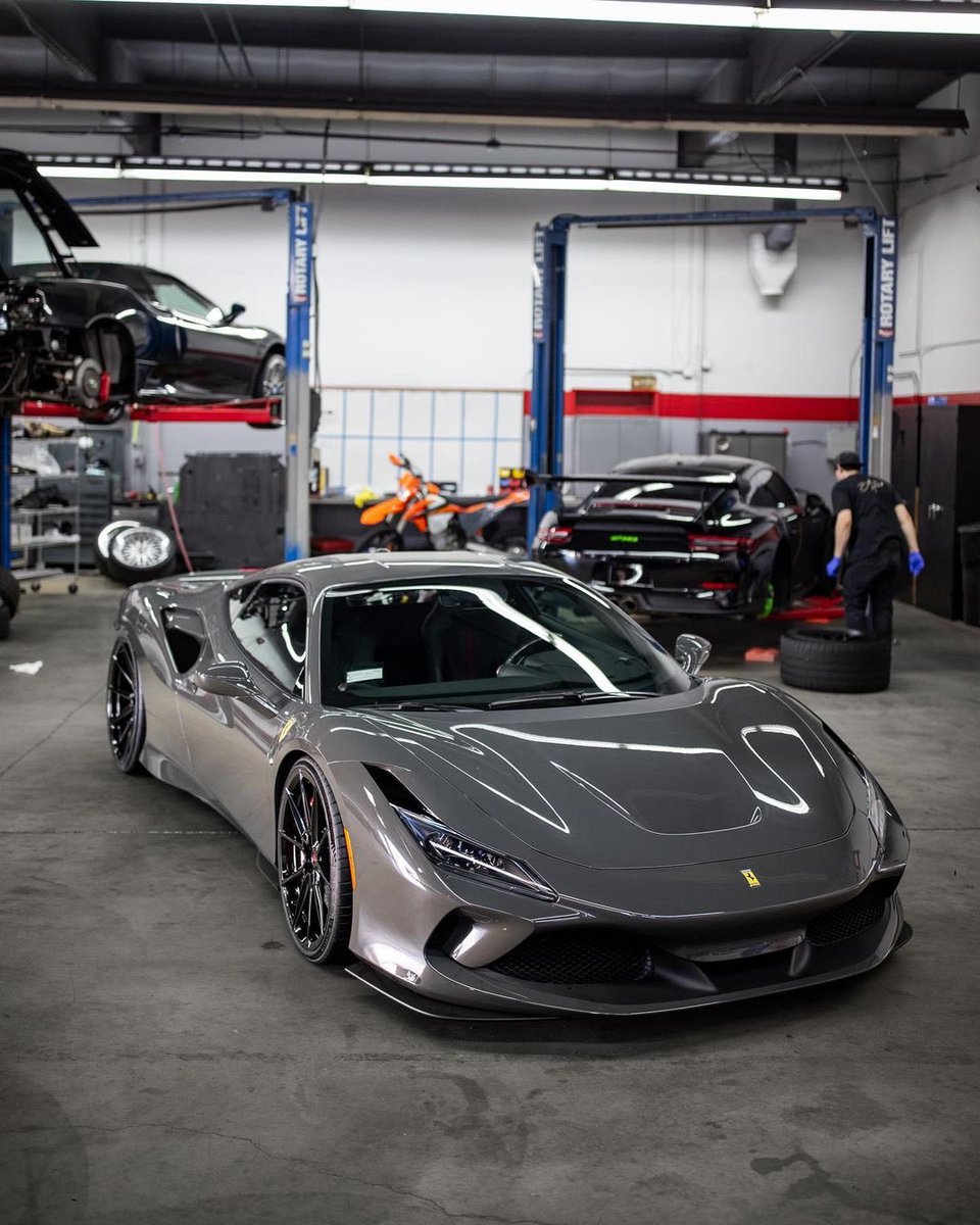 Ferrari F8 Tributo 🐺