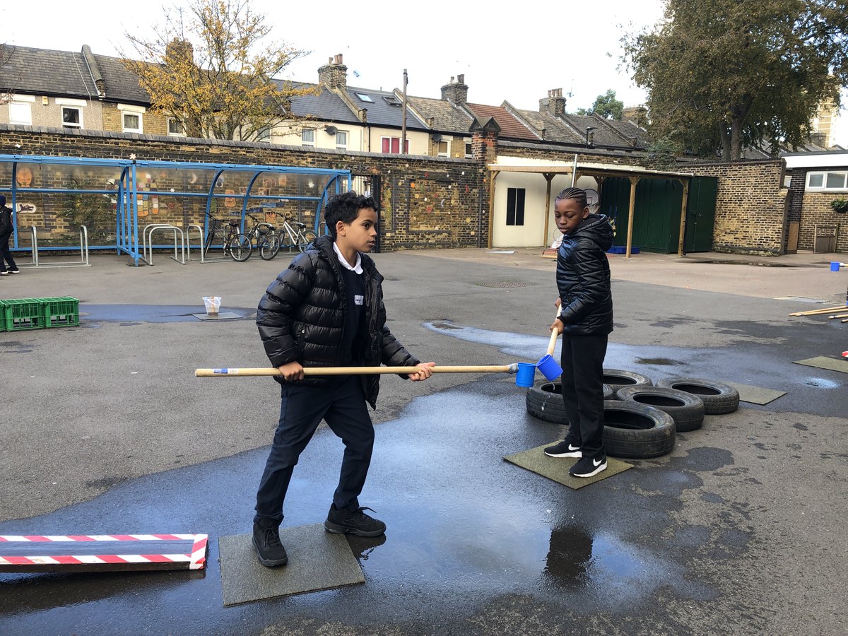 Stratford_Manor's tweet photo. We've had sun, wind and rain but nothing has dampened our #outdoorlearning spirts with @fairplayOEC #challenge #teamwork #learning #wecandoit https://t.co/sQljIxzuxj