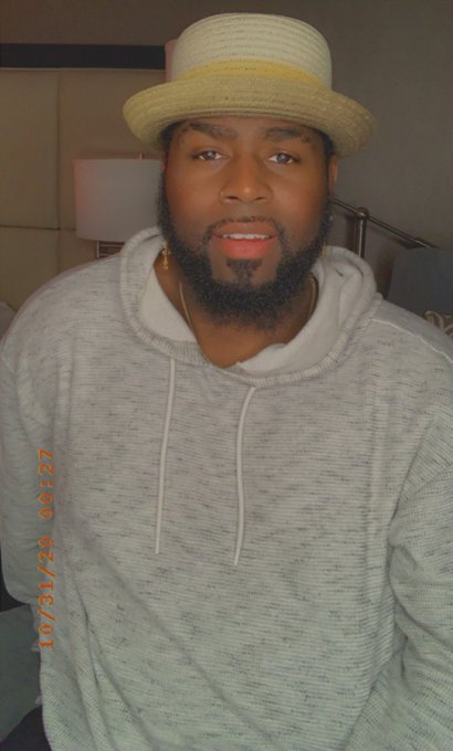Since y&rsquo;all saying all trump supporters ugly. Here&rsquo;s a photo of me. So since I&rsquo;m not a trump supporter<a href="/tag/newprofilepic"class="tags"><span>#newprofilepic</span></a>