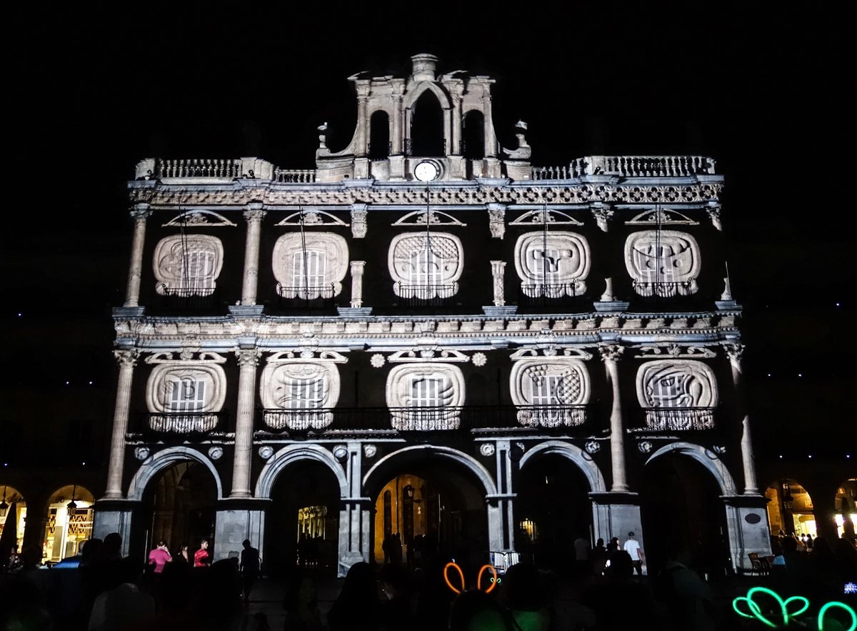 esegabbo's tweet photo. Xibalbá - Gabriel Vallecillo & Heleci Ramírez, Festival @luzyvanguardias , Premio del Público 2017 #ProjectionMappingDay ;) @Genius_Loci_We https://t.co/UllbIynjOV