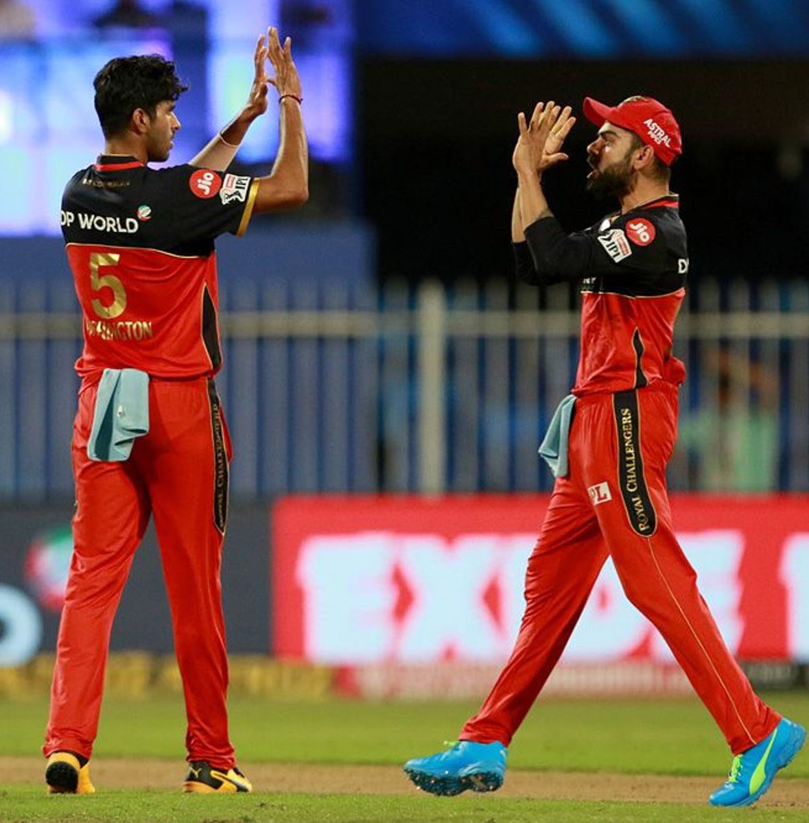 Sundarwashi5's tweet photo. Happy birthday Skipper! 👑 @imVkohli https://t.co/qShGVTBwqU