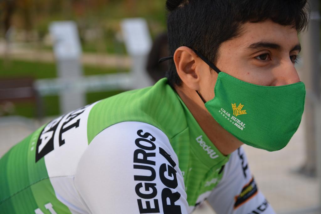 CajaRural_RGA's tweet photo. 📆 Etapa muy especial en #LaVuelta20 Es el #DíaSolidario de Caja Rural-Seguros RGA.

🏦 @segurosrga destinará a Cáritas el 10% de lo recaudado durante la jornada. Además, los empleados del Grupo Caja Rural utilizarán la mascarilla verde para apoyar al equipo.

#TuCorazónSuma 💚 https://t.co/e7pIZYQJVi
