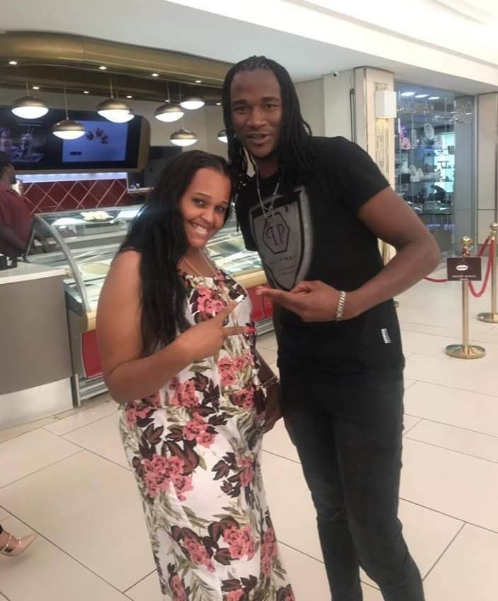 Lee_Ann_Cara's tweet photo. Ndaneta ne politics dze ku USA  reflecting on Zims male musicians Ive met and love their music who are your top 3?
#king98 
@MudiwaHood 
@jahprayzah https://t.co/Wzpr9I0aDt