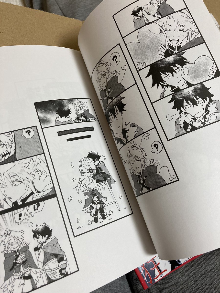 盾槍再録本、自宅に自分用とリア友用の届いて早速確認しましたー!問題なし!やったね? 