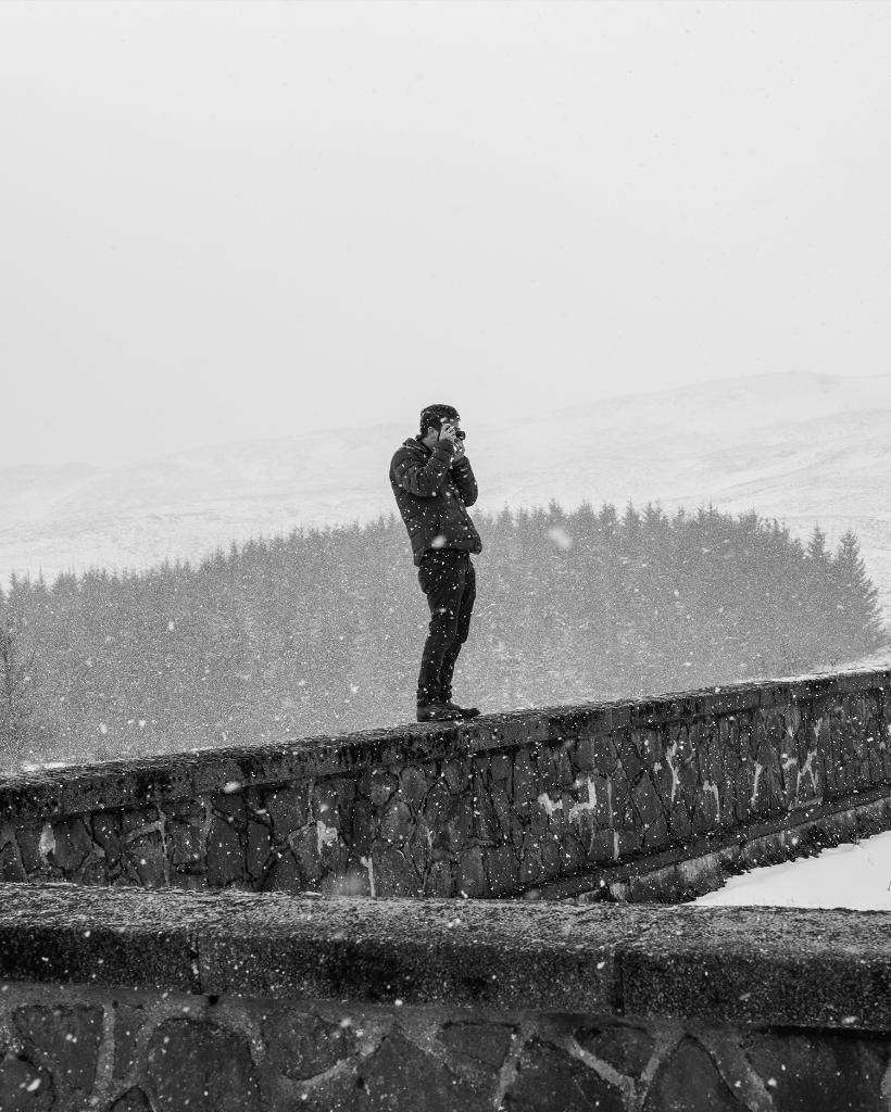 Leica_UK's tweet photo. #MasterTheM - Leica Ambassador, Chris Maas, shadowed the amazing people who work at the Glenturret Whisky Distillery in Scotland.

Camera: #LeicaM6 #LeicaM10Monochrom
Lenses: Noctilux 50mm, Summilux-M 35mm, Summilux-M 21mm
(#ThroughYourLeica: Chris Maas) https://t.co/R7HIlUk87i