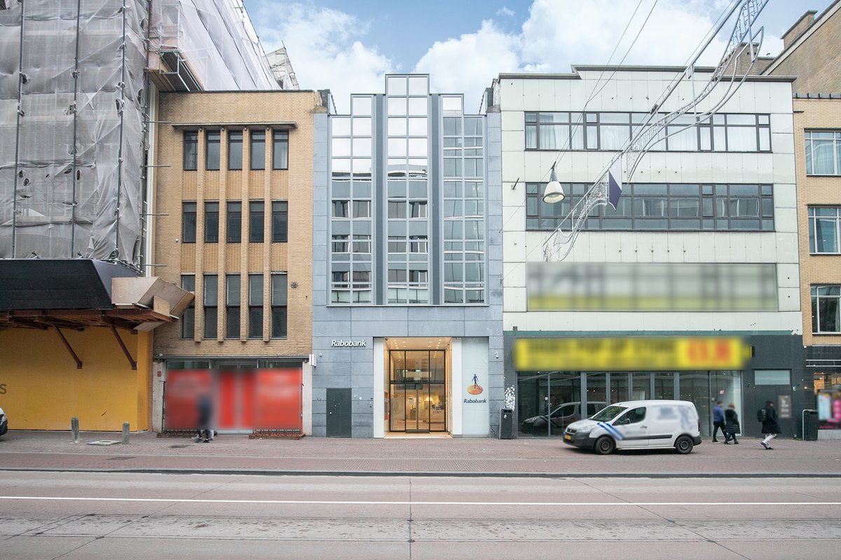 BOGAuctions's tweet photo. Voormalig bankgebouw te UTRECHT | Midden in het centrum van Utrecht tegenover De Bijenkorf gelegen voormalig bankgebouw / kantoor. Gelegen aan de Oude Gracht, het Vredenburg en de Neude. Veiling: 15 december 2020. Interesse? Bekijk de veiling: https://t.co/0KqWYrlTbU https://t.co/o0PzgR4Exu