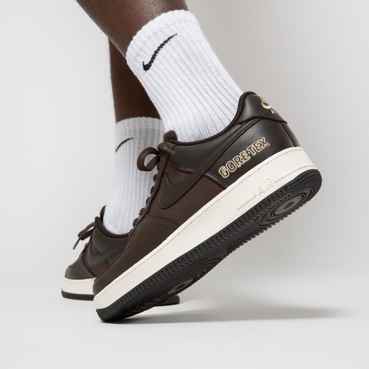 outNOW? Nike Air Force 1 Gore-Tex 