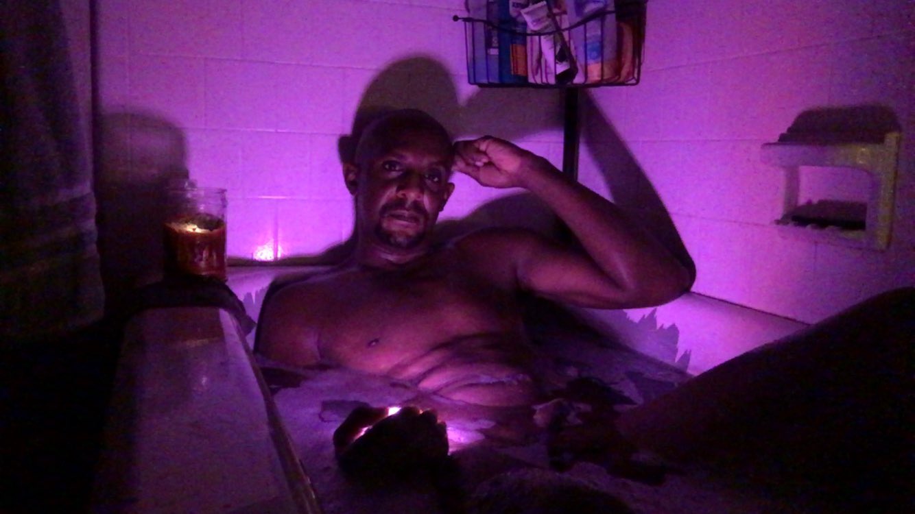 Dm to see for this sexy bubble bath vid https://t.co/vTpw3D3wtG