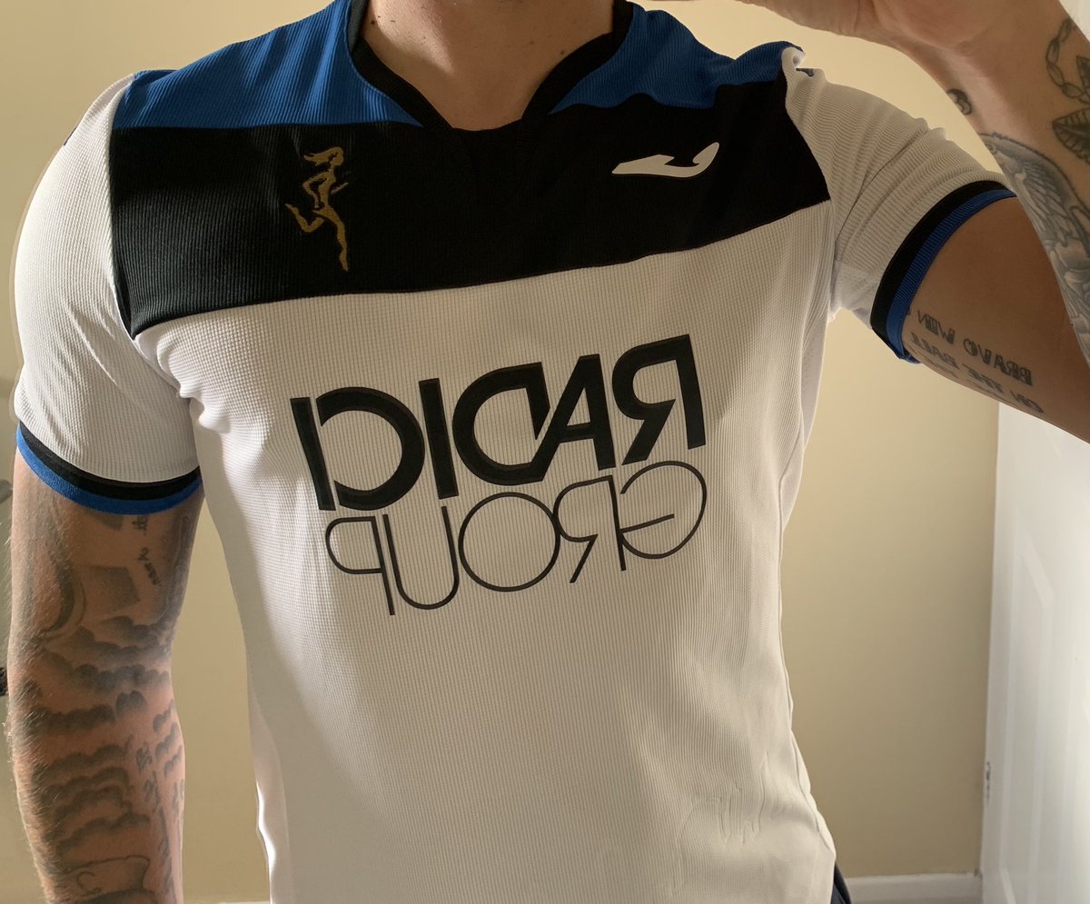 99BenBray1's tweet photo. So to kick off #Lockdown2 โs @homeshirts1 #HomeShirts @The_Kitsman #ShirtsToWork Iโve gone with this @JomaSport @Atalanta_BC away shirt. Was due to go to Bergamo earlier this year & see them play Milan in the San Siro but sadly it wasnโt to be due to COVID. Stay safe everyone! ๐ https://t.co/jo8UskLJsH