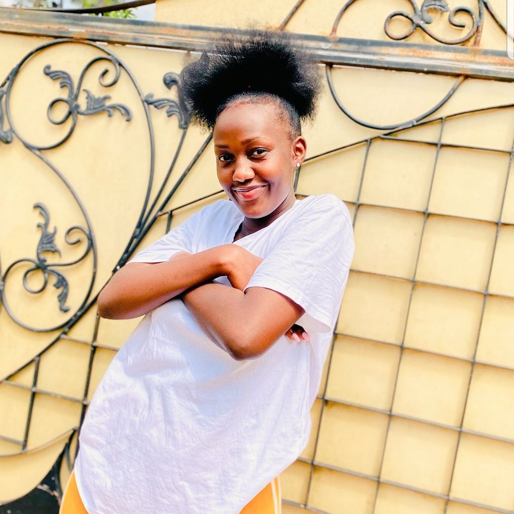 siimapraise's tweet photo. Hv been away for while but back in the ryt tym to fight for a gud cause, i left after a couple of threats but i am back #StopPolicebruitalityinUganda ifb ba dia https://t.co/KHYv96LXvP