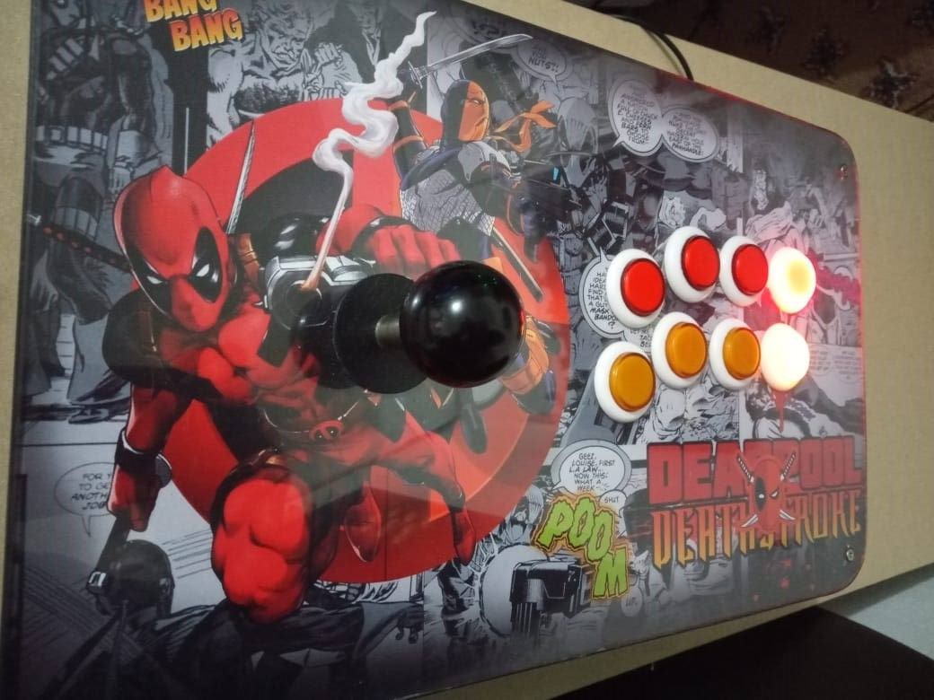extremeeastfgc's tweet photo. 🕹#DEADPOLL VS #DEATHSTROKE #customarcadestick foi feito por um dos Adm´s.
#fightstickfriday #fightstick
#fgc #fightinggames #格闘ゲーム #格ゲー #jogosdeluta #jogosdelutabr #jogosdelutabrasil
#ArcadeStick #コントローラー
#fightstickartwork
#fightstickdesign
#fightstickmods https://t.co/PmpnwbU4EJ