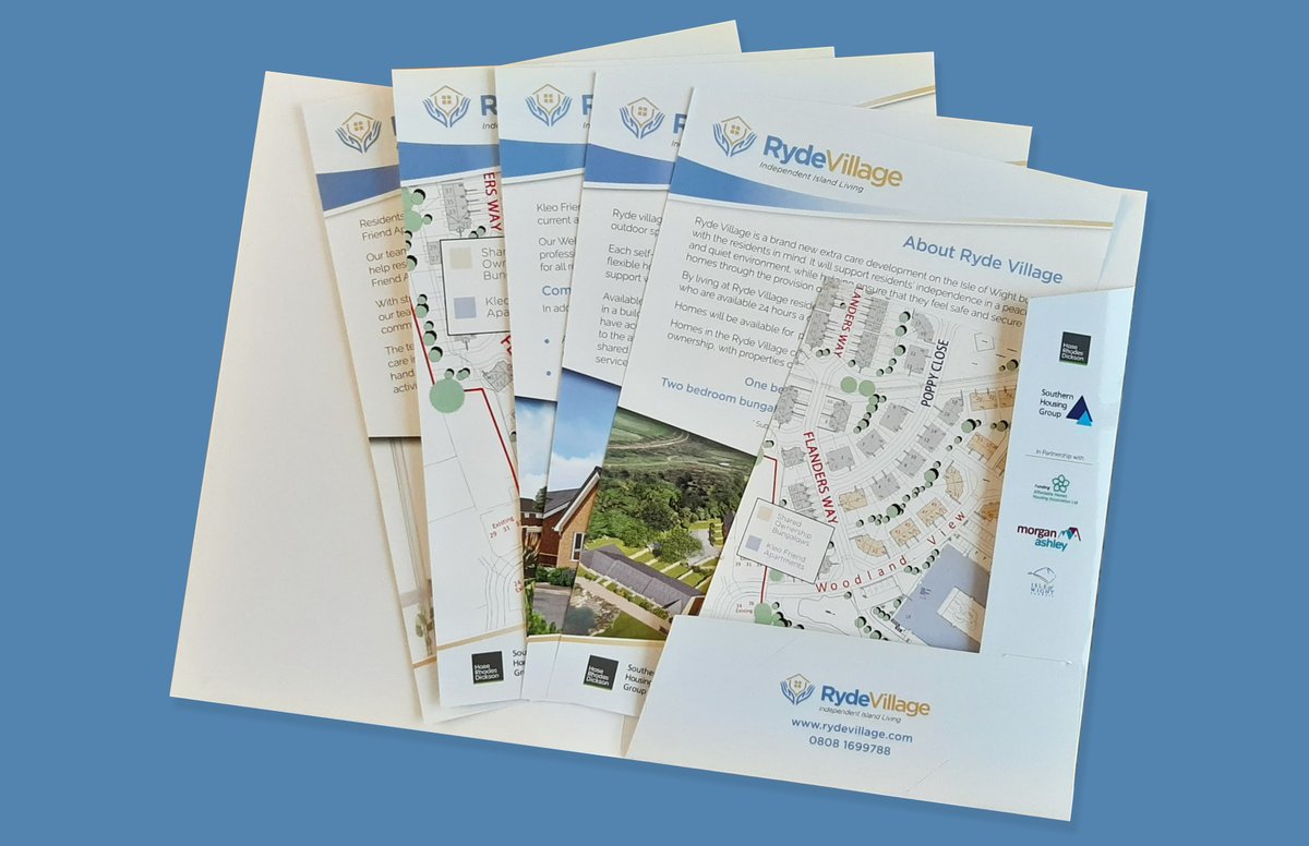Brightbulb2's tweet photo. Does your business need to spruce up its print materials? Perhaps some case studies or an info pack? We can create and print high quality design of any sort, just give us a call on 01983 506505 #print #design #graphicdesign #presentationfolder #pocketfolders #casestudy https://t.co/kFHUOHmcAu