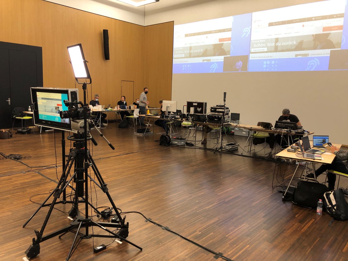 mriesch's tweet image. Live von der #eAccess2020 
Jetzt reinschauen auf einclusion.digitaldialog.swiss/live-barrieref… mit #DSGS #LSF und Live-UT.
Als nächstes kommt #SBB mit der SBB #Inclusive App