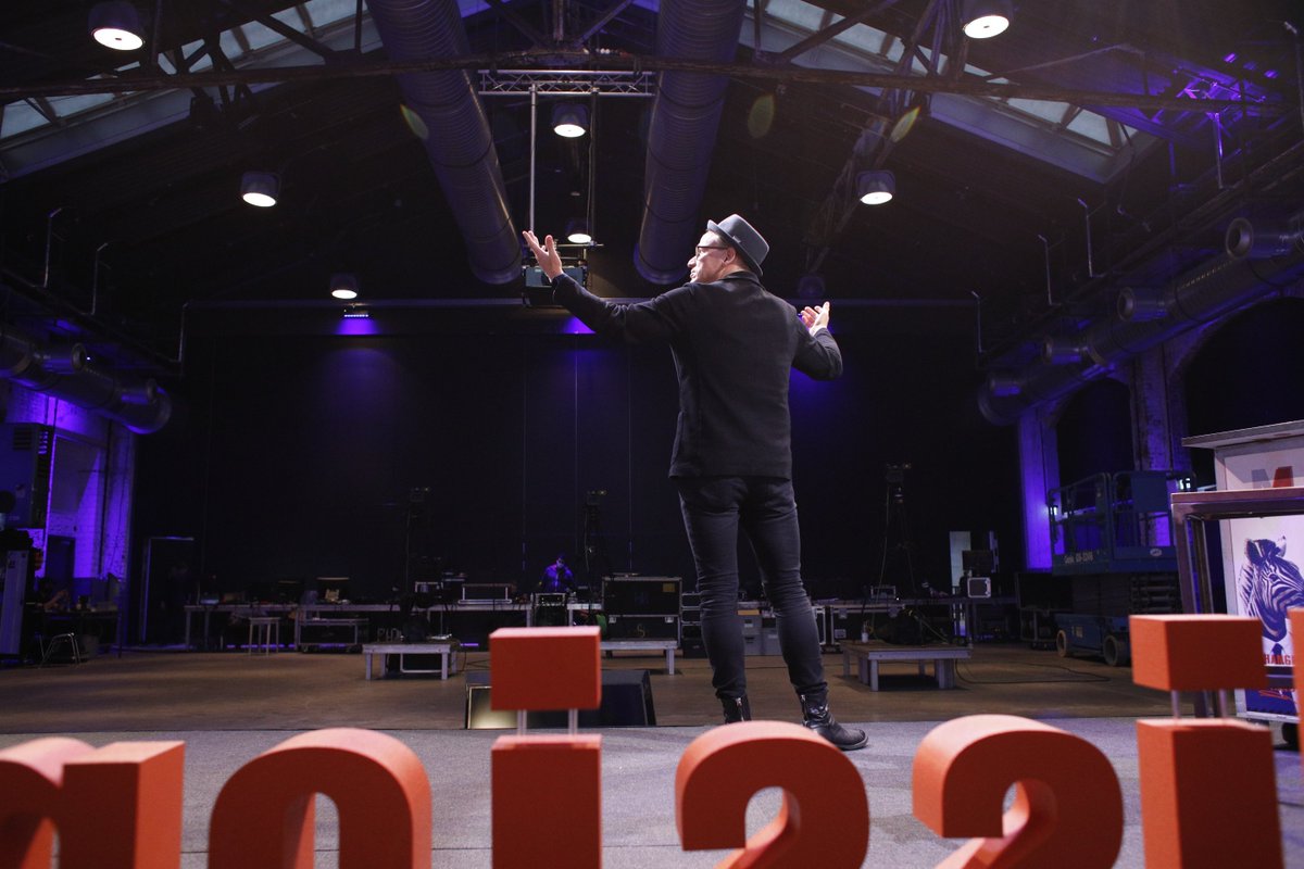 MissionM2020's tweet photo. Wow! 2 großartige Tage #MissionM2020 🦓 liegen hinter uns - danke für das unglaubliche Feedback. Danke an @YAEZagency, ohne die das nicht möglich gewesen wäre. Danke an @storytile für das Blogging. Danke an unsere souveräne Moderatorin @KatCeMod und Co-Host @lukizzl! DANKE! https://t.co/Vanlb7kRdU