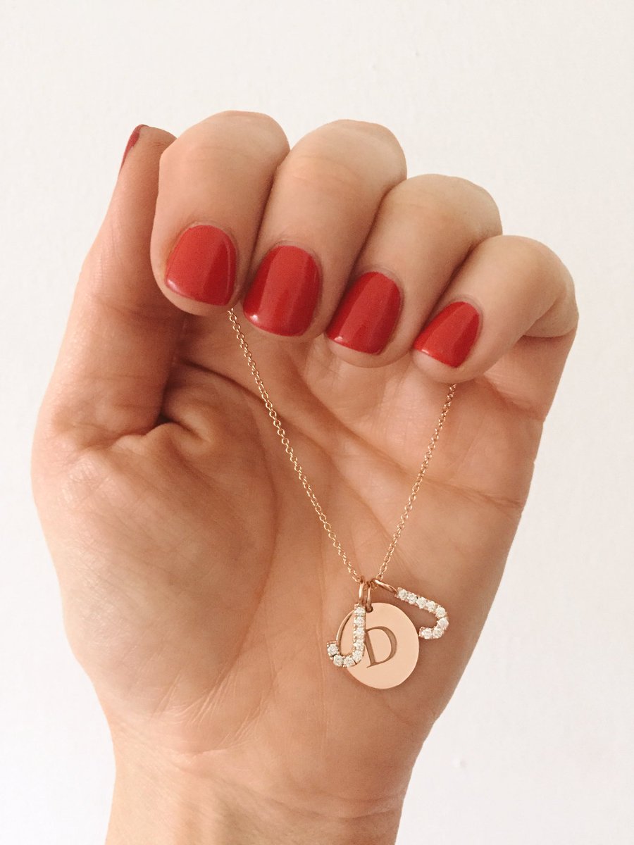 ExclusivityBD's tweet image. New pieces being created this week. A 9ct rose gold custom engraved disc with two diamond initial Js #personalisedjewellery ✨