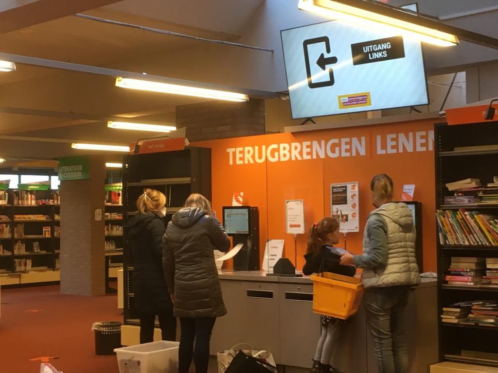 eyointeractive's tweet photo. Social Screens #narrowcasting is gisteren succesvol geïmplementeerd bij @biebheusden.

De praktische #Corona #module werd direct ingezet.

Veel succes met #Social #Screens in Oudheusden, Drunen en Vlijmen namens het hele Social Screens team! https://t.co/yRt4q4PY9H