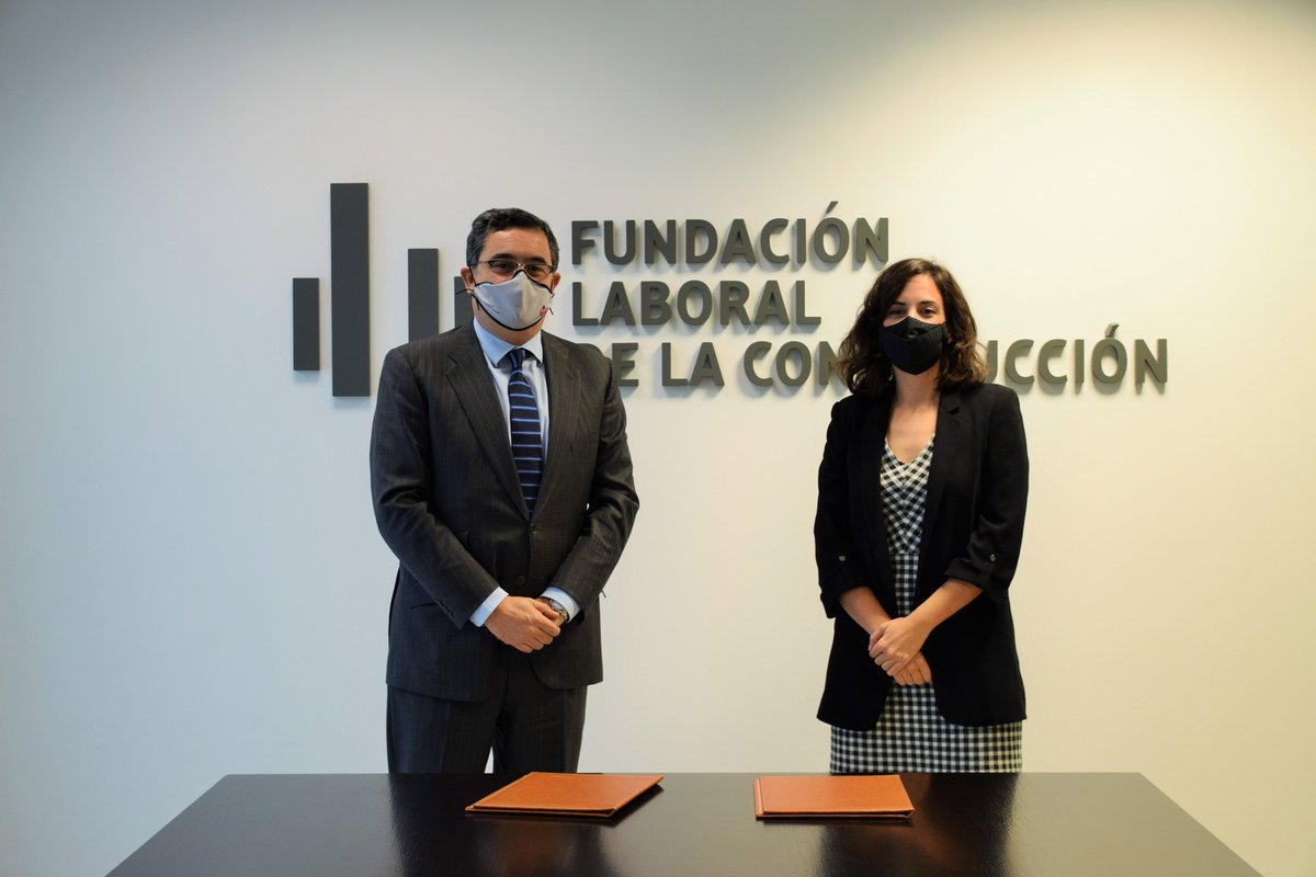 AreaEmpleoFSMLR's tweet photo. 🆕✍️Desde @FundacionSMLRPH hemos firmado un convenio de colaboración con @Fund_Laboral para fomentar el #empleo y la #innovación en el sector de la #construcción 🙌Impulsaremos acciones conjuntas para incorporar #ProfesionalesCualificados 👷‍♀️👷‍♂️ 👉https://t.co/txMZjBQEar https://t.co/h3e4DWK01q
