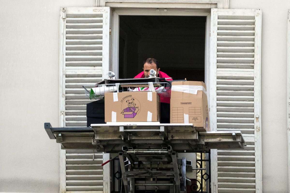 icipaysdesavoie's tweet photo. C'est plus clair ! Oui, on peut déménager pendant le confinement, mais sans appel aux amis ►https://t.co/4Rq4xMSnG0 https://t.co/fhtPLds1Ei