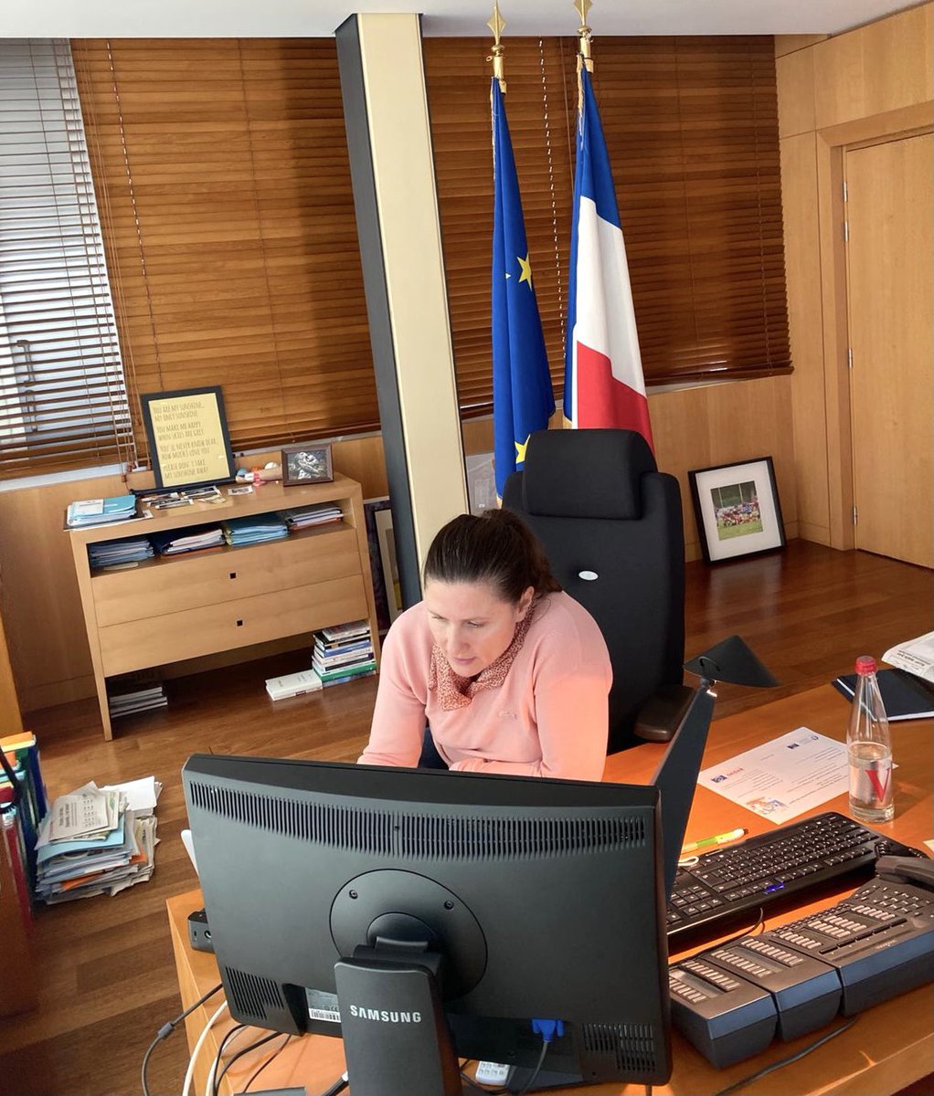 RoxaMaracineanu's tweet photo. Je participe ce matin à une conférence du Conseil de l’Europe des ministres des sports pour évoquer les effets de la crise covid, le rôle du sport pour la santé publique, la lutte contre les violences dans le sport et la rénovation de la gouvernance des fédérations sportives https://t.co/e8CM1goTjc