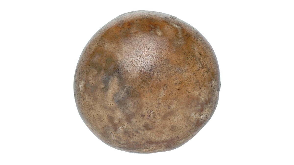 This may look like little more than a polished pebble, but it’s actually a fossilised fish tooth known as a ‘toadstone’, believed to be an antidote against poison.