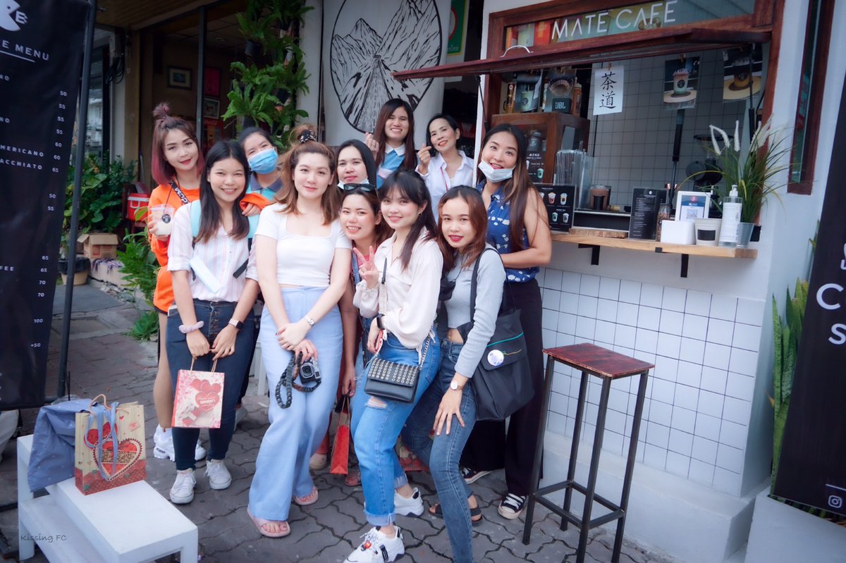 Guitar_2563's tweet photo. แก๊งลูกหมู กับแก๊งนกฮูก ตามรีวิวร้าน
ลูกนัท เจอแล้ว แต่ร้านก๋ยวเตี๋ยวพ่อหมูยังไม่เจอ เดี๋ยวเราจะรวมตัวกันใหม่นะงับ🐷🐷🦉🦉
#ลูกหมูของเพชร
#เเก๊งนกฮูกของNP
#supanutpetch https://t.co/rlfGPOlXHS