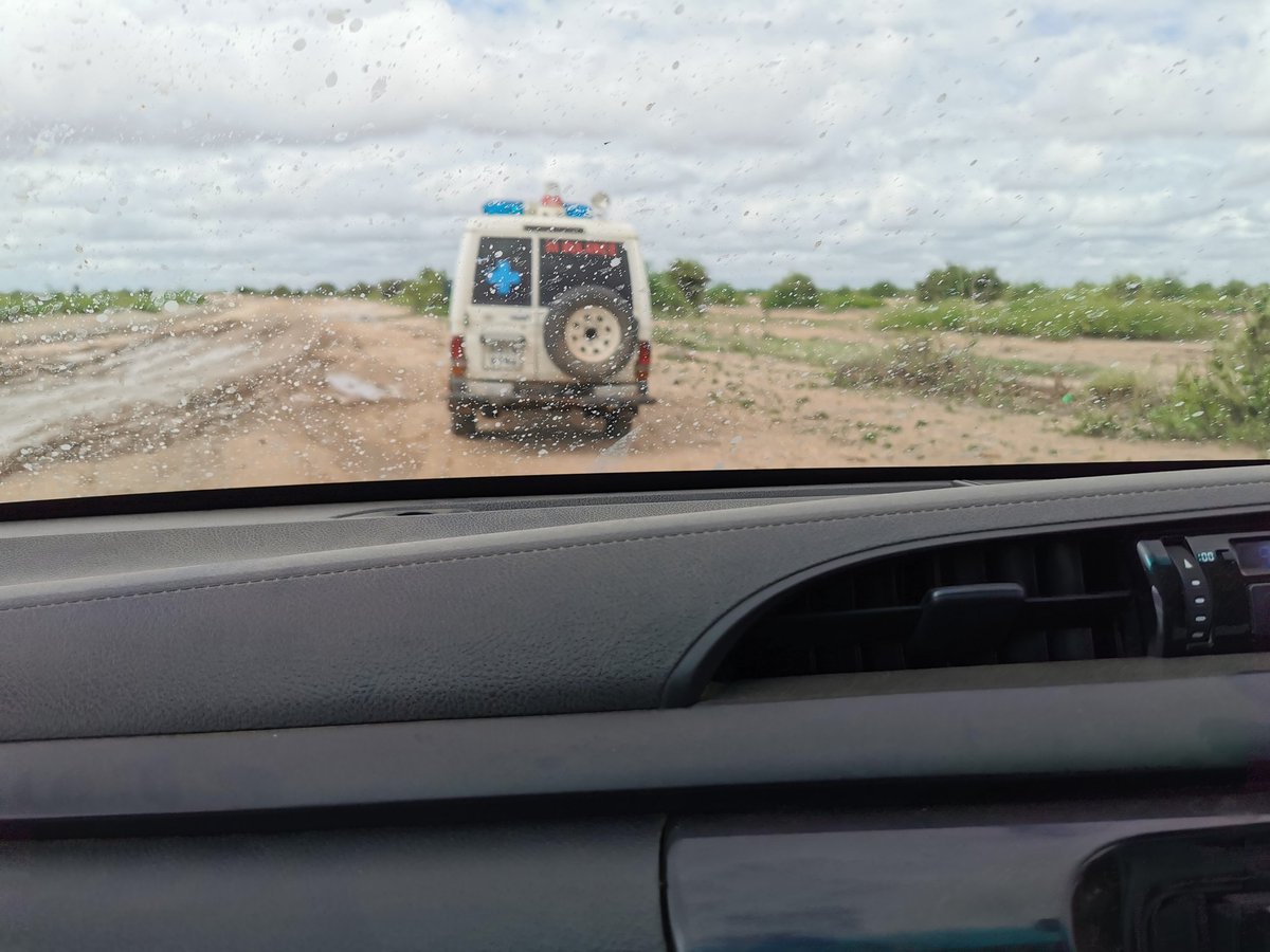This ambulance Landcruiser guy wasn't leaving us behind, he helped me follow the tight trails even in the thickets, also acted as my pace keeper. We've kept together for over 100km of this road, nice fellow.