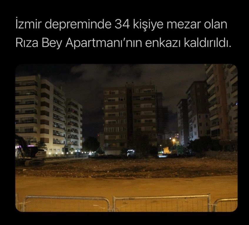 Hiçbir şey olmamış gibi duran bu boşluk insanın içini ne de çok acıtıyor değil mi?.. #izmirdepremi