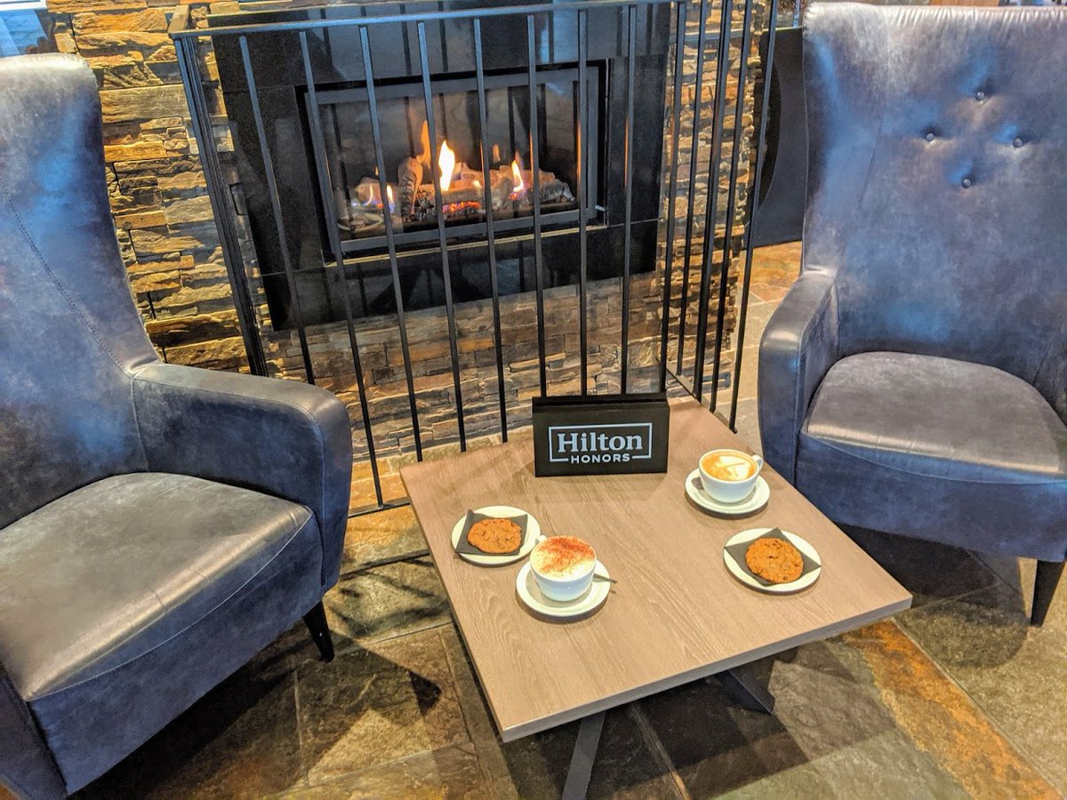Pop in for a warm cookie and coffee by the fire.  Flemings lounge  open from 10am until 6pm every day.

#cookie #autumndays #dtbhglasgowwesterwood