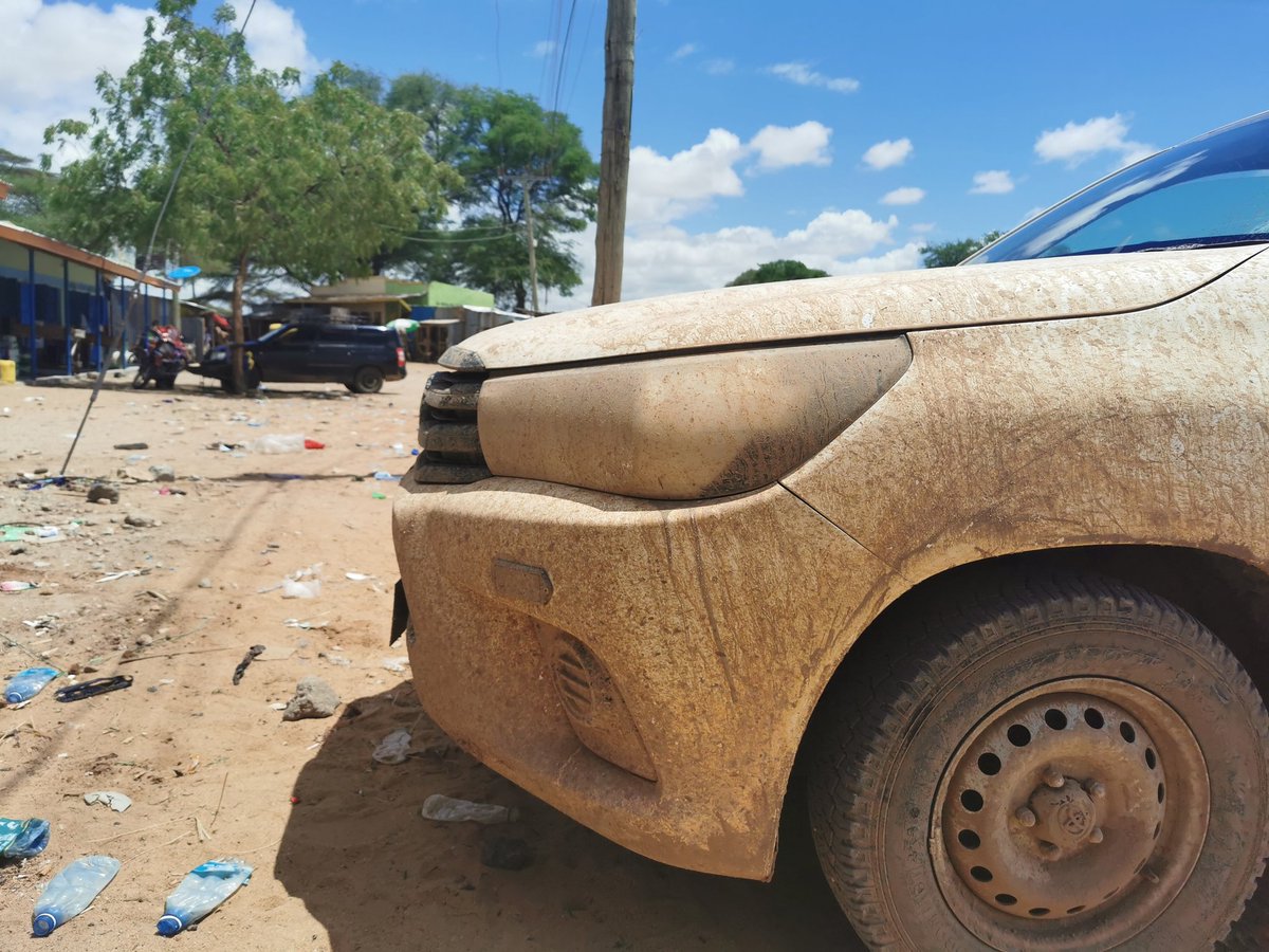 Dirty asf. 891km since I left Thika.I hope one day I will afford an 80 series Landcruiser or offroad kitted 200 series. I have enjoyed entering the pits and maintaining 2.5k RPM, proper torque to see you through. The sideways action at muddy sections 