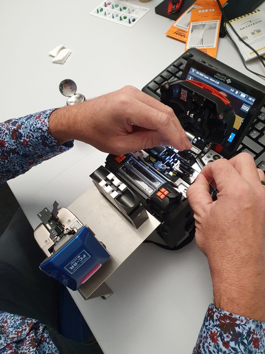 CControlsGroup's tweet photo. Our expert Chritian Schär is testing Sumitomo's all new flagship splicer! 🤩  The T-72C+ ensures highest splicing quality thanks to its unique NanuTune technology.

#ccontrols #sumitomt #splice https://t.co/FigtfRLVRZ