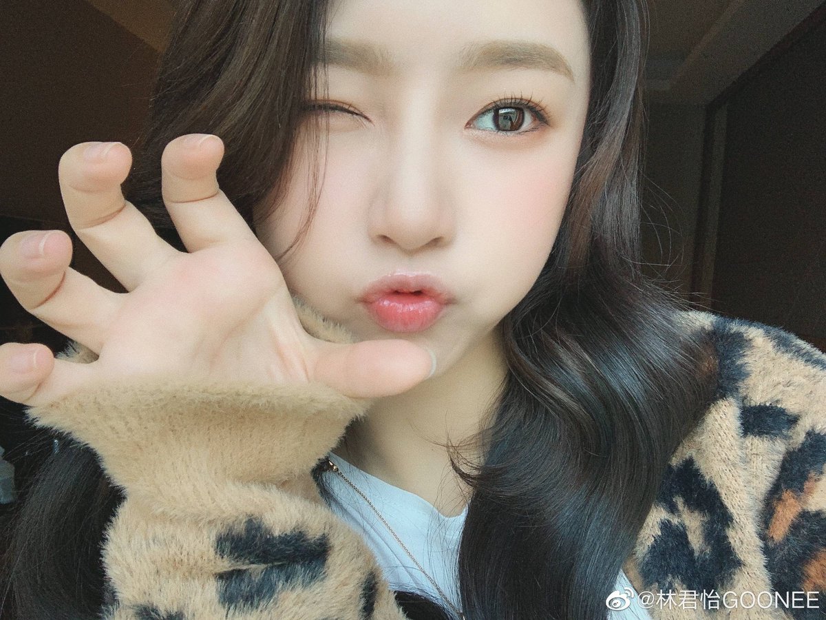 forlinjunyi's tweet photo. 201105 — weibo update 

#LinJunyi #林君怡 https://t.co/f0NXvzIEKe