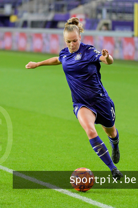 SportpixB's tweet photo. Yesterday's four goalscorers:
Sarah Wijnants, Laura De Neve, Tine De Caigny &amp; Tessa Wullaert.
All scored two goals! ⚽️⚽️ https://t.co/k0qd6l2RLX