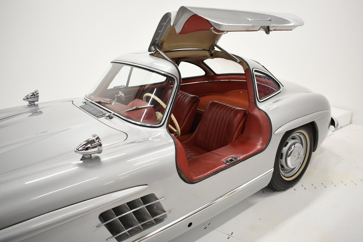 MSL_Ballsbridge's tweet photo. #TBT with this STUNNING 1955 #MercedesBenz 300 SL Gullwing that was on show in @MSL_Ballsbridge last year.
It was a real treat to have this car for a little over a month; Part of The O’Flaherty Mercedes-Benz Classic Collection. #MBClassicCollection #ThrowbackThursday #throwback https://t.co/GGyqtpQcJz