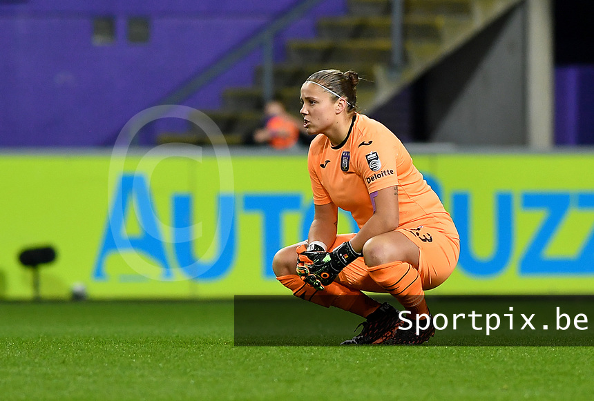 SportpixB's tweet photo. The wall of Anderlecht! 💪🏼 https://t.co/UYTgy5rquA