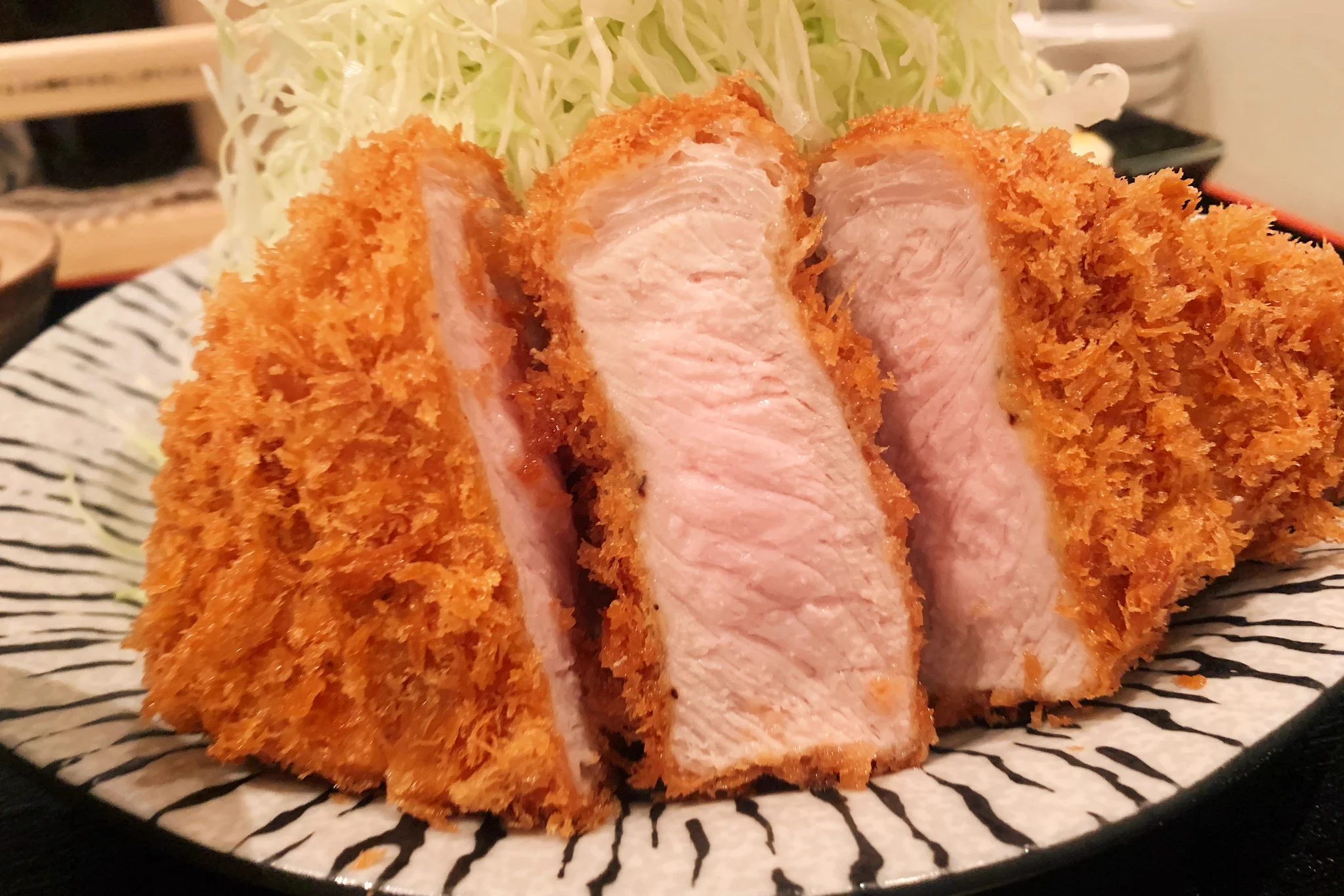 群馬のブランド豚「嬉嬉豚」とんかつ店！池袋駅から徒歩8分
