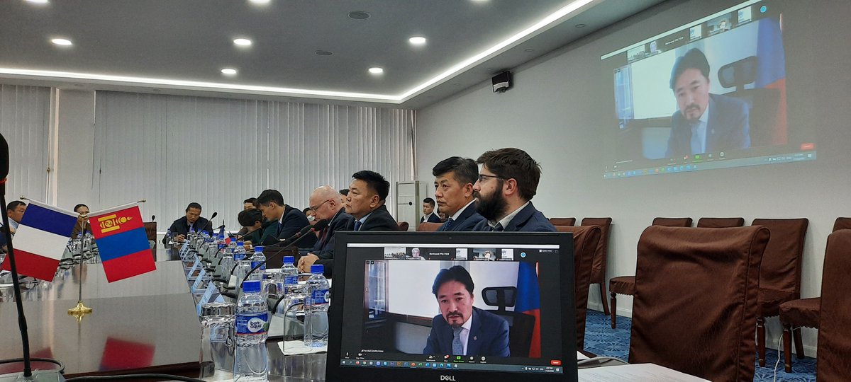 mongolia_mon's tweet photo. МҮХАҮТ,Францын ажил олгогч эздийн нэгдсэн холбооны дэргэдэх Франц-Монголын бизнесийн зөвлөл хамтран“Монгол-Францын цахим бизнес уулзалт” зохиолоо. Уулзалтад ХАА салбарын төр, хувийн хэвшлийн төлөөллүүд оролцож, хөрөнгө оруулалт, ХАА чиглэлийн төрийн бодлогын талаар ярилцлаа. https://t.co/1A7ZykjKaW