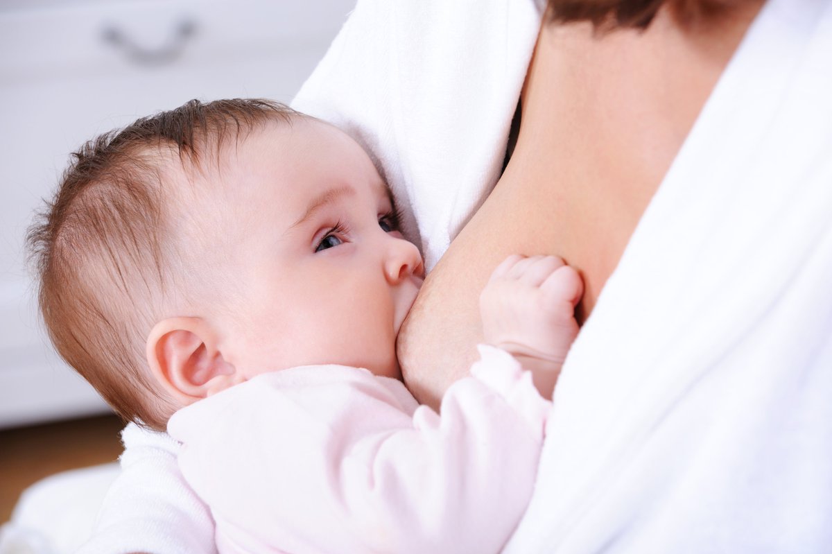 Nuby_es's tweet photo. Lactancia 🤱🏻 y dentición: ¿cómo puedo evitar que mi bebé muerda durante la lactancia?
Completo post aquí: https://t.co/d7WBKtCP36...
¡No te lo pierdas!
#nuby #lactanciamaterna #denticion #mamasfelices #mamaprimeriza #bebes https://t.co/nP2CPzXhEH