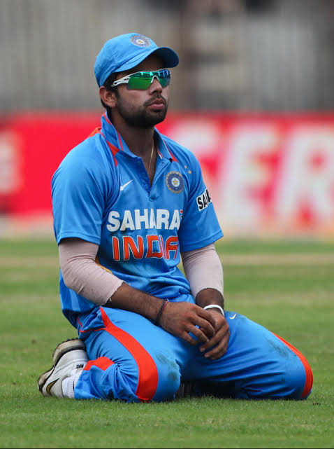 ..his troops to keep their nerves calm when India were confirmed winners but had 3 balls to bowl in the match or be it Vengsarkar challenging Kohli to open the innings in Aus when he was playing for the India A team or when India had lost both the openers in a World cup final..