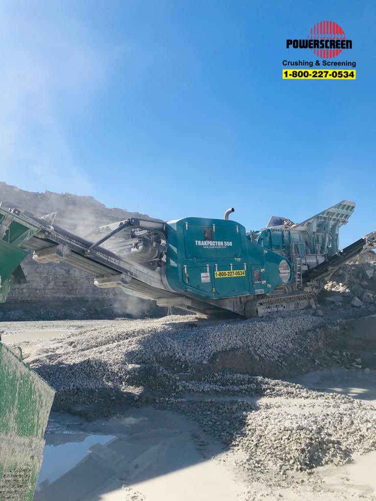 PowerscreenCS's tweet photo. Working like a beast in the #quarry yesterday afternoon. @Powerscreen Trakpactor 550 Impact Crusher #powerscreenused #powerscreensales https://t.co/3bUs6EqqBD