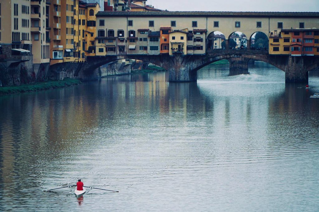 Firenze, il suo fiume e il ponte piÃ¹ bello del mondo... #firenzetiamo.
