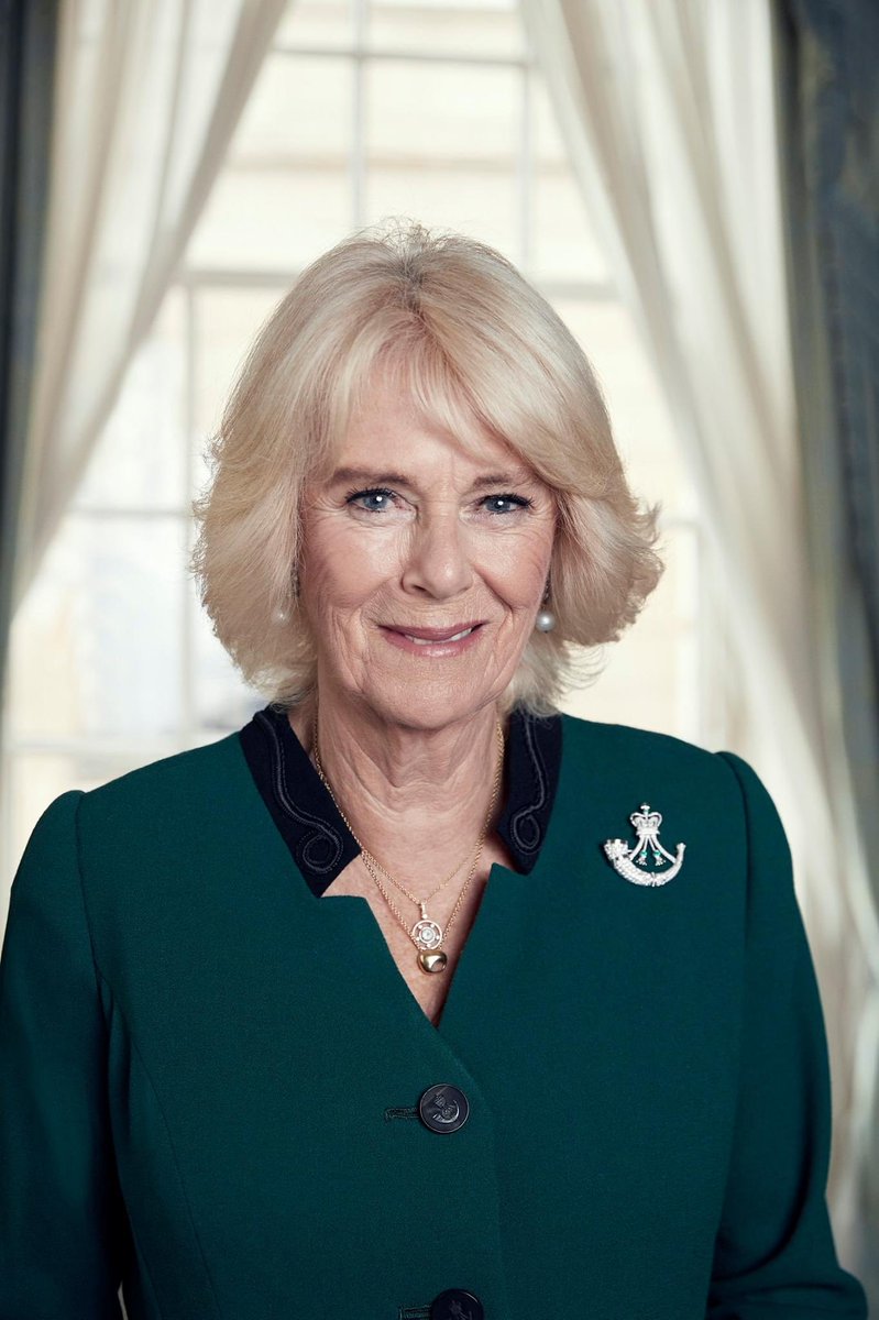 RIFLES_RST's tweet photo. HRH The Duchess of Cornwall, to mark her appointment as Colonel-in-Chief of the Regiment in July 2020 was recently photographed at Highgrove House wearing a brooch commissioned by The Rifles. https://t.co/JEH6Y6XwPD