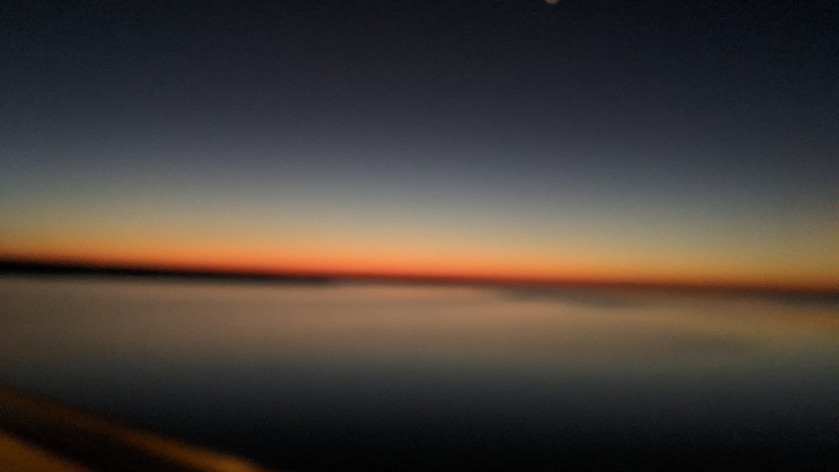 BassFishinNNVA's tweet photo. Sunrise over the Rappahannock River looking for the Downing Bridge @AndrewNBC12 @MegWiseNBC12 @CandiceNBC12 #sunrise #northernneckva https://t.co/SuWqyPhkhe