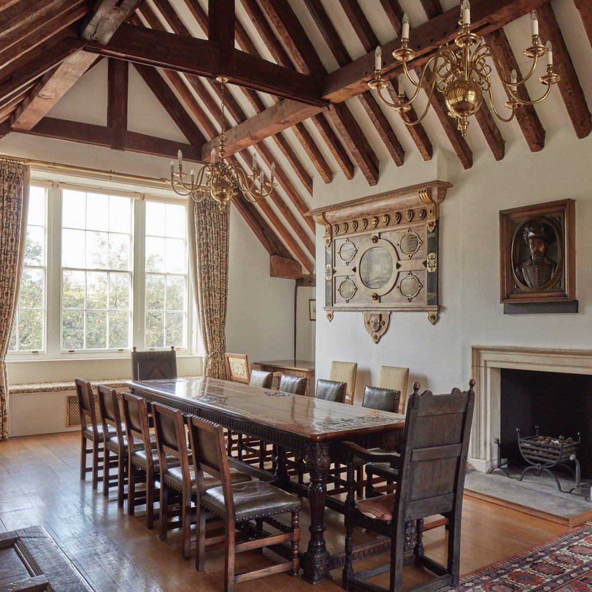 TowerOfLondon's tweet photo. #OTD in 1605, infamous gunpowder plotter Guy Fawkes was arrested following his failed attempt to blow up the Houses of Parliament, and taken to the Tower 🏰

He was interrogated here in the Council Chamber of the Queen’s House 👇 (1/2) https://t.co/fNythZMQh7