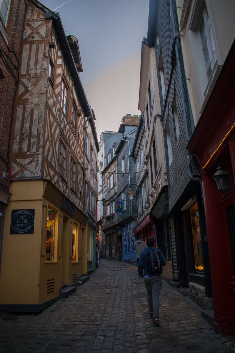 FramesTimeless's tweet image. I mean it