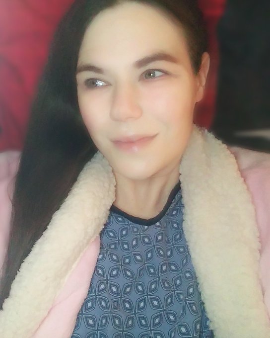 My cozy, warm, soft pink robe... It's like someone is giving me a big hug; showing me how much they care<a href="/tag/mvsales"class="tags"><span>#mvsales</span></a>